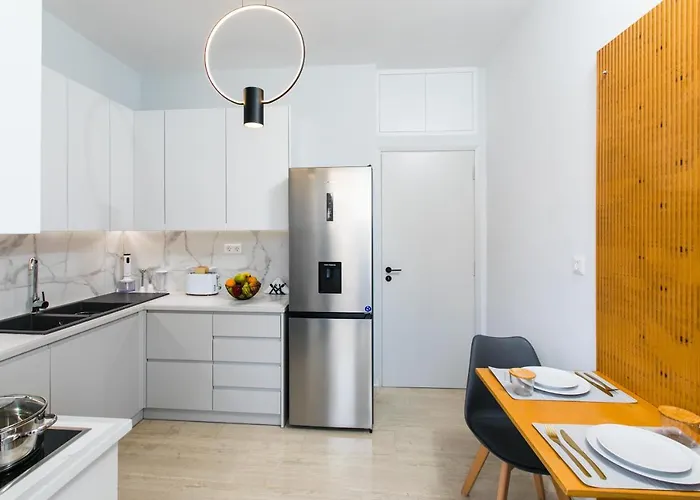 #avant_garde #beach 2',downtown 5' Rethymno (Crete)